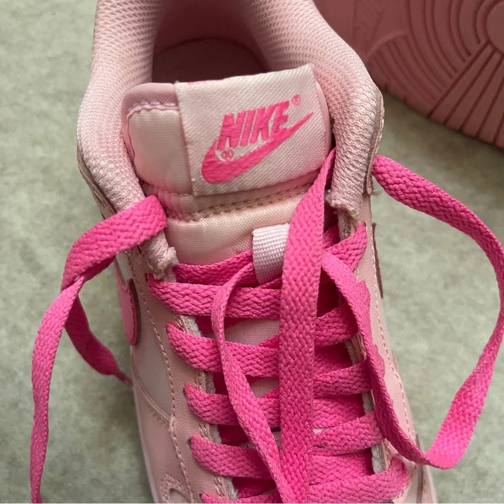 Nike Dunk Low in Triple Pink with 2 color laces DH9767-600 Big Girls Size 6